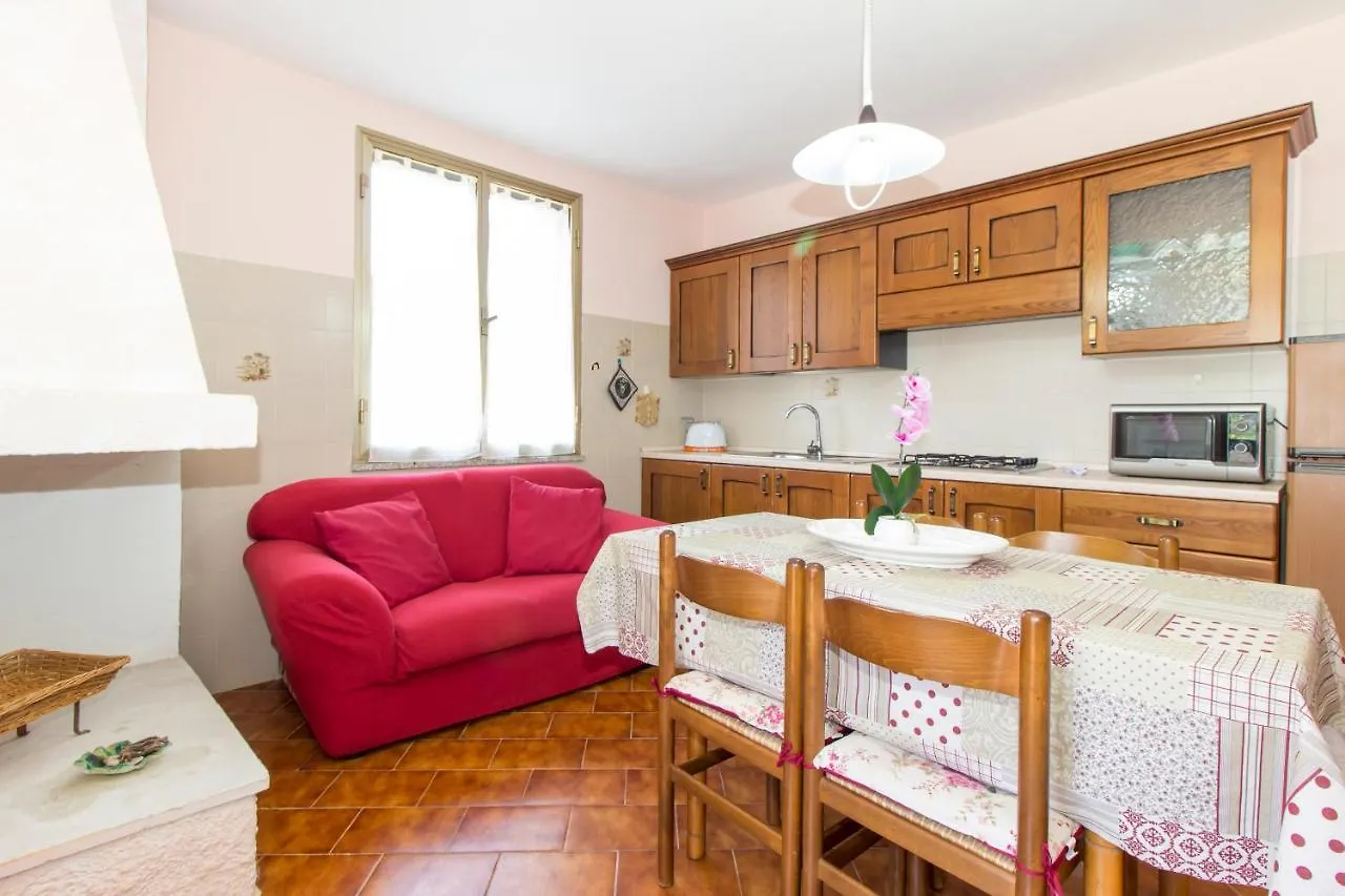 Semesterbostad Appartamenti In Villa Con Ampio Giardino Esterno Posada