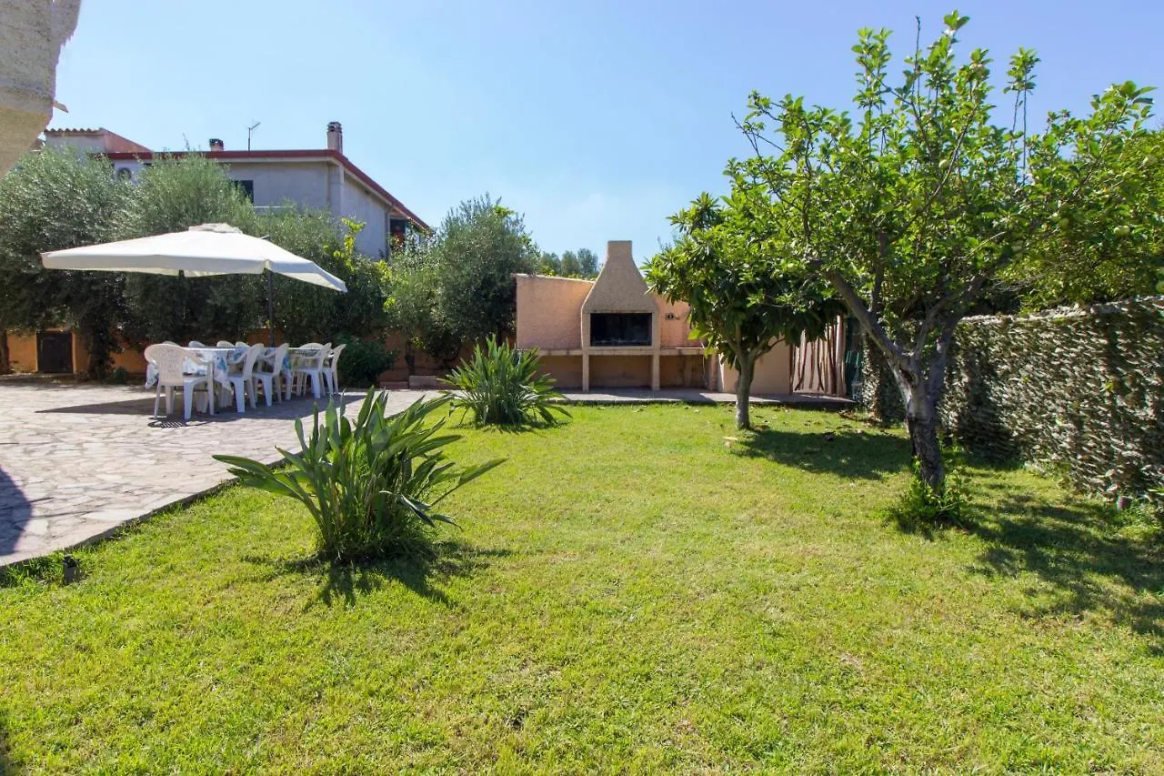 Semesterbostad Appartamenti In Villa Con Ampio Giardino Esterno Posada  Italien